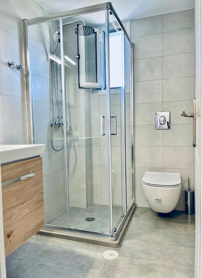 Troumpas Family Rooms & Apartments Leonidio Ngoại thất bức ảnh
