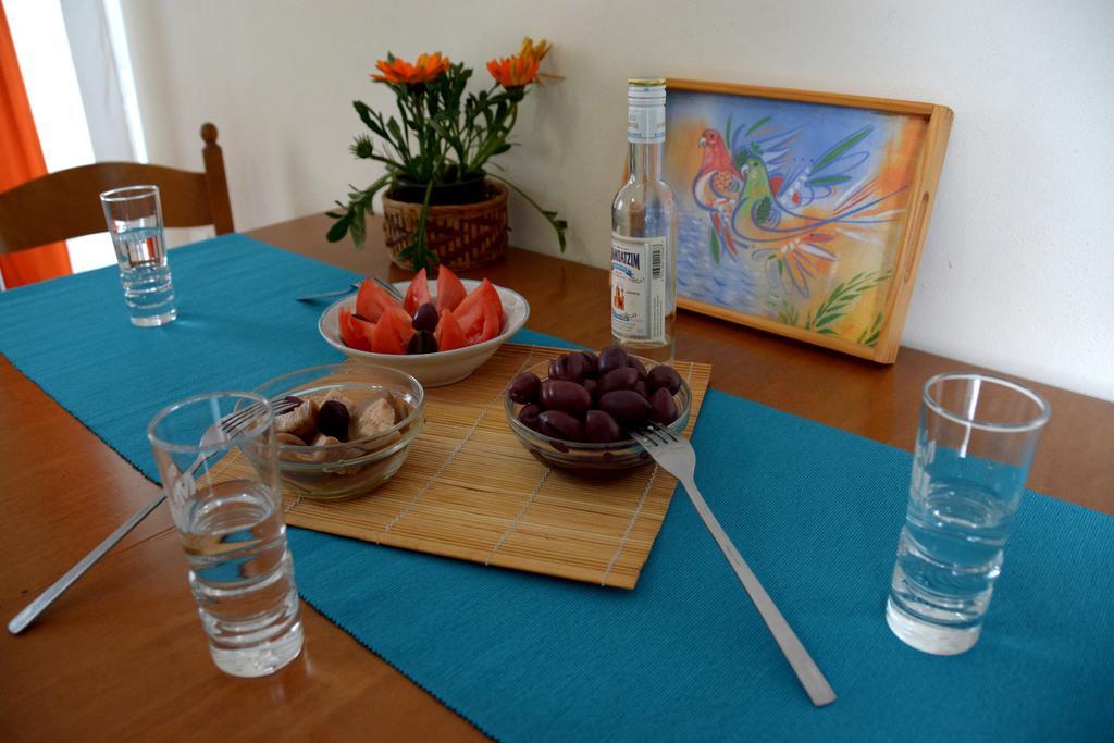 Troumpas Family Rooms & Apartments Leonidio Ngoại thất bức ảnh